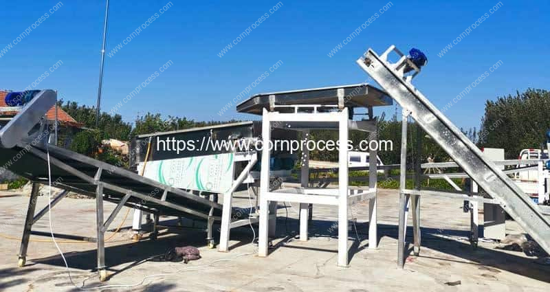 Rubber-Roller-Type-Sweet-Corn-Dehusker-Machine-with-Elevator