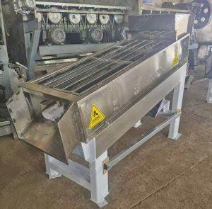 Automatic Mini Rubber Roller Corn Husker Machine for Spain Customer